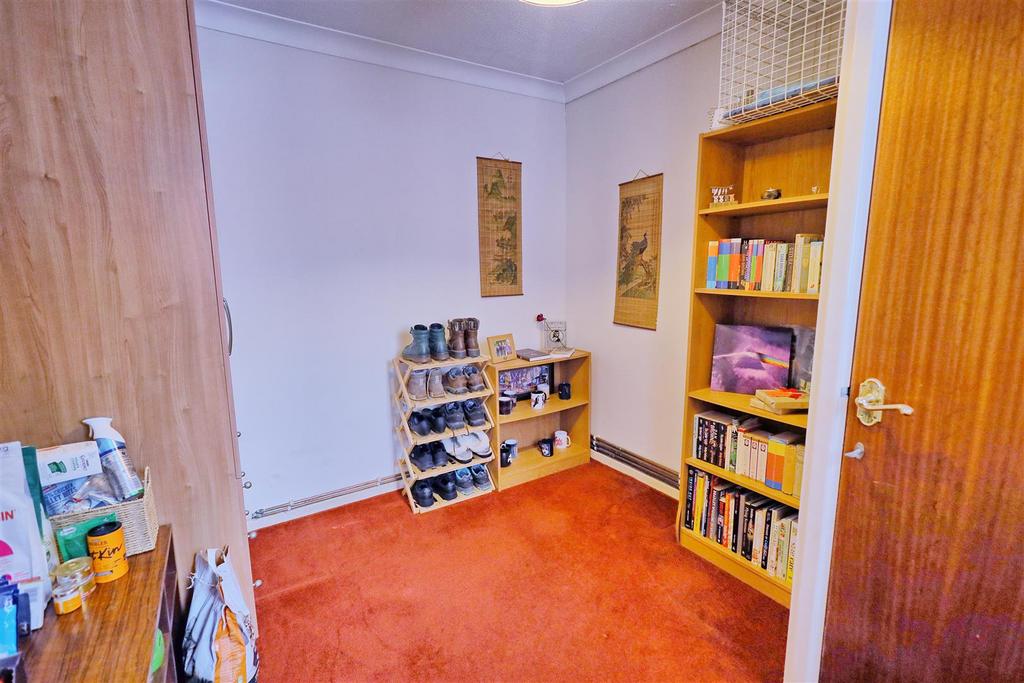 Ground floor bedroom 4