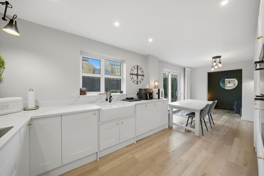 Dining kitchen