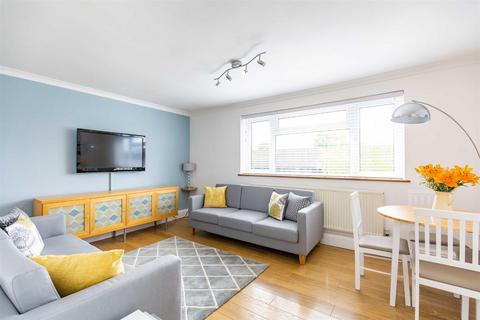 2 bedroom maisonette for sale, Chalkpit Wood, Oxted