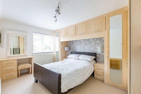 2 bedroom maisonette for sale, Chalkpit Wood, Oxted