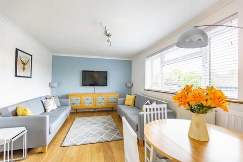 2 bedroom maisonette for sale, Chalkpit Wood, Oxted