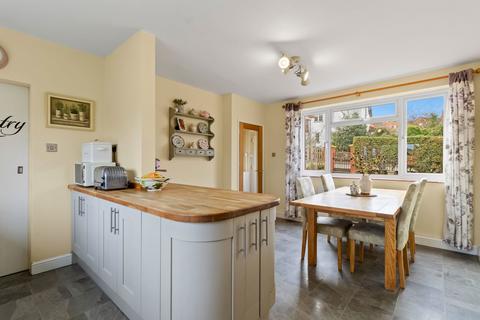 4 bedroom detached house for sale, Nursery Road, Malvern, WR14