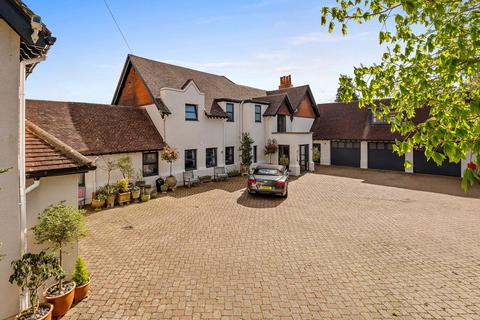 5 bedroom house for sale, Tydcombe Road, Warlingham, CR6