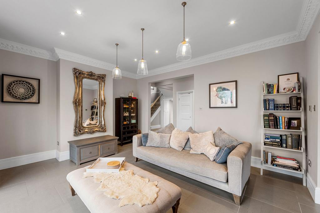 Living Room/Snug