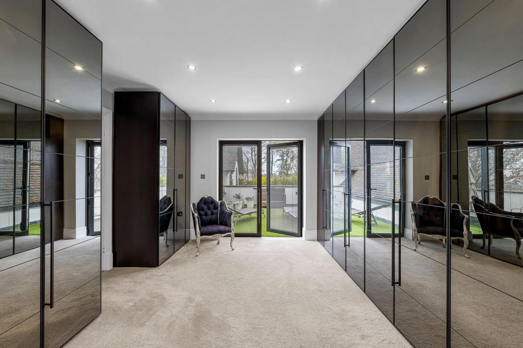 Principle Bedroom Dressing Room