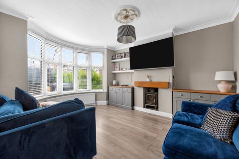 3 bedroom semi-detached house for sale, Eastworth Road, Chertsey, KT16