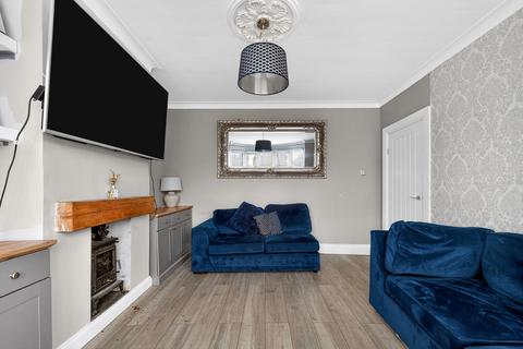 3 bedroom semi-detached house for sale, Eastworth Road, Chertsey, KT16