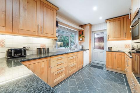 undefined, Oaks Way, Surbiton KT6