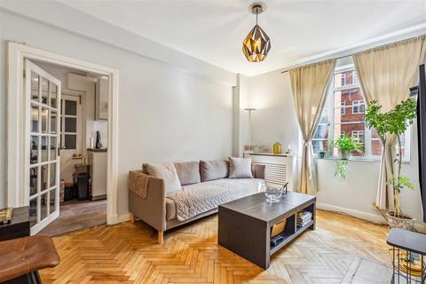 1 bedroom flat to rent, Latymer Court, Hammersmith Road, London, W6