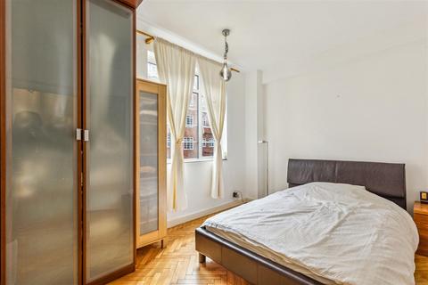 1 bedroom flat to rent, Latymer Court, Hammersmith Road, London, W6