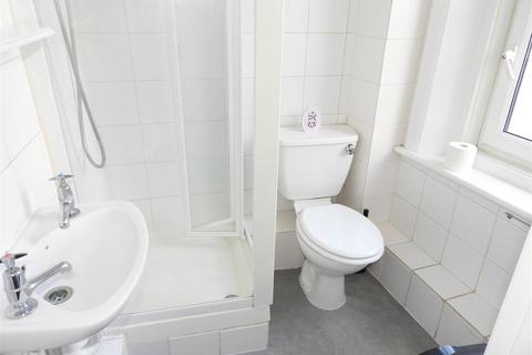 undefined, Devizes Road, Swindon SN1