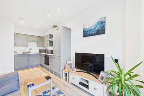 1 bedroom flat for sale, Columbia House, Worthing , BN13