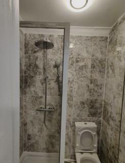 Studio to rent, Prince Henry Road, London, SE7