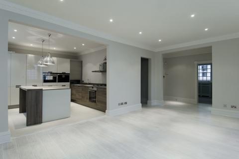 3 bedroom flat to rent, Bracknell Gardens, Hampstead, NW3