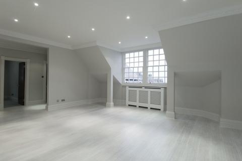 3 bedroom flat to rent, Bracknell Gardens, Hampstead, NW3