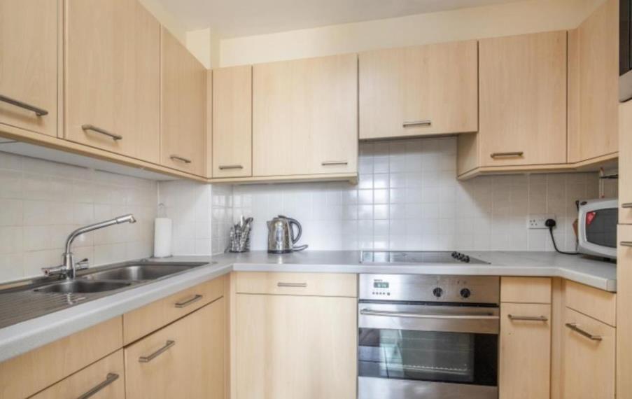 1b, 241-243 baker street 2 29.01 .png