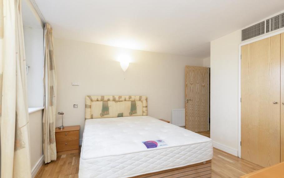 1b, 241-243 baker street 3 29.01 .png
