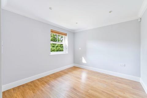 undefined, Little Orchard Place, Esher KT10
