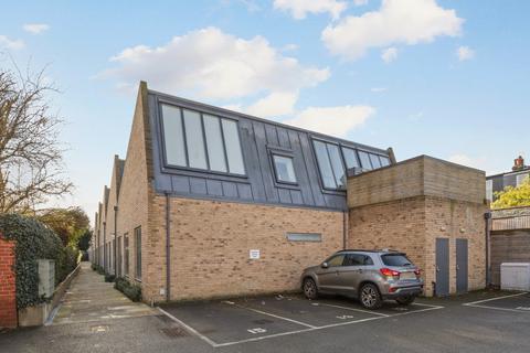 1 bedroom apartment for sale, Longmans Mews, London SW20