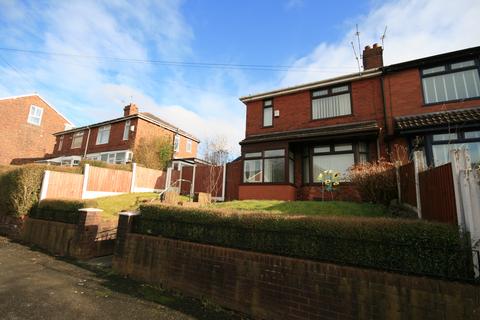 3 bedroom semi-detached house to rent, St. Marys Road, Manchester M40