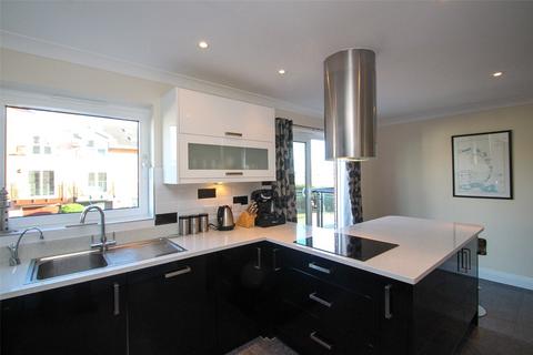3 bedroom end of terrace house for sale, Marina Drive, Hamble, Southampton, Hampshire, SO31