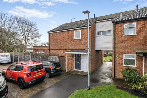 Valon Road, Reading RG2