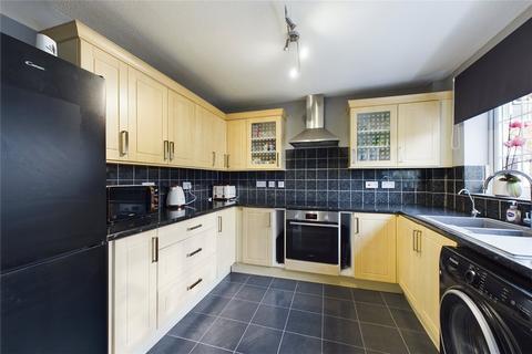 3 bedroom terraced house to rent, Millins Close, Owlsmoor, Sandhurst, Berkshire, GU47