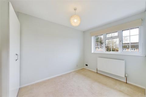 3 bedroom terraced house to rent, Millins Close, Owlsmoor, Sandhurst, Berkshire, GU47