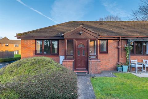 1 bedroom semi-detached bungalow for sale, Kings Court, Leyland