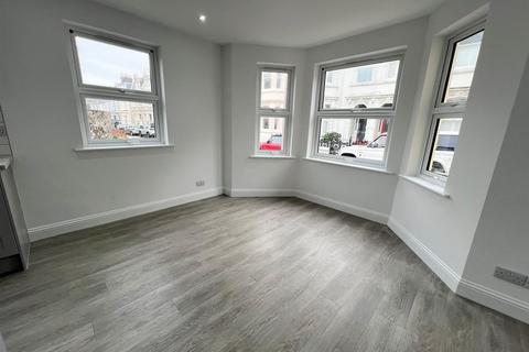 1 bedroom flat for sale, Flat 8, Park Avenue, Westpark Avenue, St Helier,  JE3 3PJ