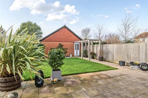 3 bedroom detached house for sale, Summer Close, Aldingbourne