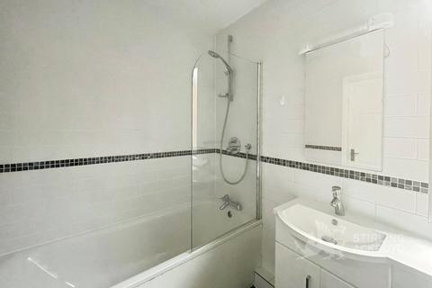 undefined, Heathside, Surrey KT13