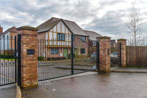 3 bedroom semi-detached house for sale, Sapphire Park, Maidstone ME17