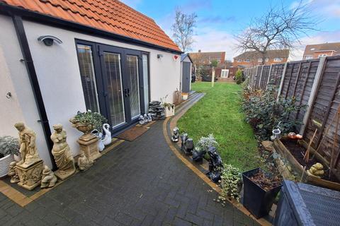 undefined, York Close, Barton-Le-Clay, MK45 4QB