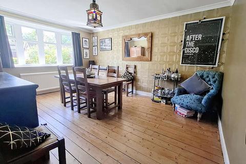 4 bedroom detached house for sale, St. Chads Crescent, Uppermill OL3