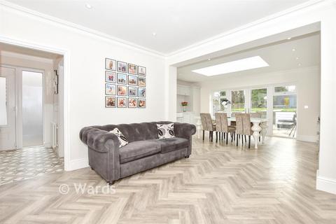 4 bedroom semi-detached house for sale, London Road, Maidstone, Kent