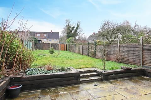 3 bedroom detached house for sale, Farrs avenue, Andover, SP10
