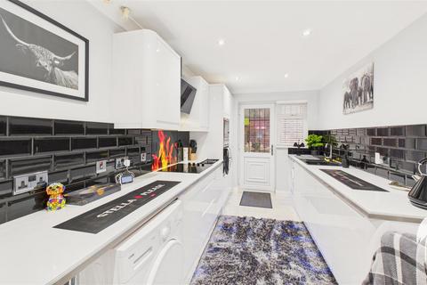 2 bedroom bungalow for sale, The Strand, Lakeside Village, Sunderland