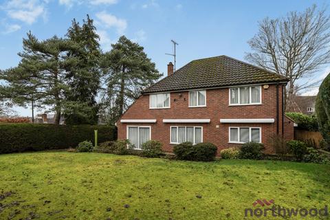 4 bedroom detached house for sale, Three Pines, Pinecroft, Hutton Mount CM13