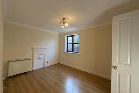 undefined, Tamarin Gardens, CB1 9GJ