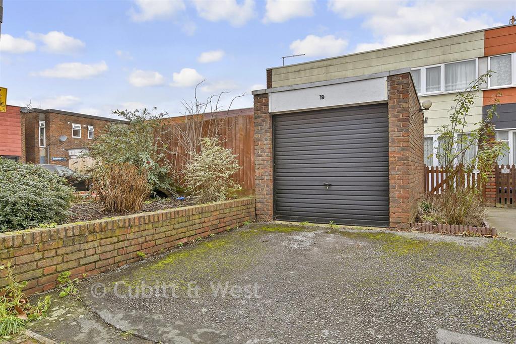 Driveway/Parking
