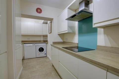 3 bedroom apartment for sale, SOLENT COURT MANSIONS, PIER STREET, LEE ON THE SOLENT