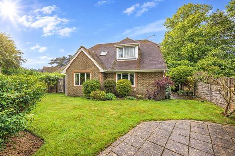 3 bedroom detached house for sale, Hazeldean Drive, Hampshire PO9