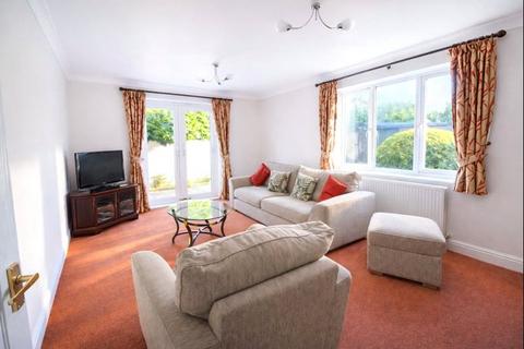 3 bedroom detached house for sale, Hazeldean Drive, Hampshire PO9