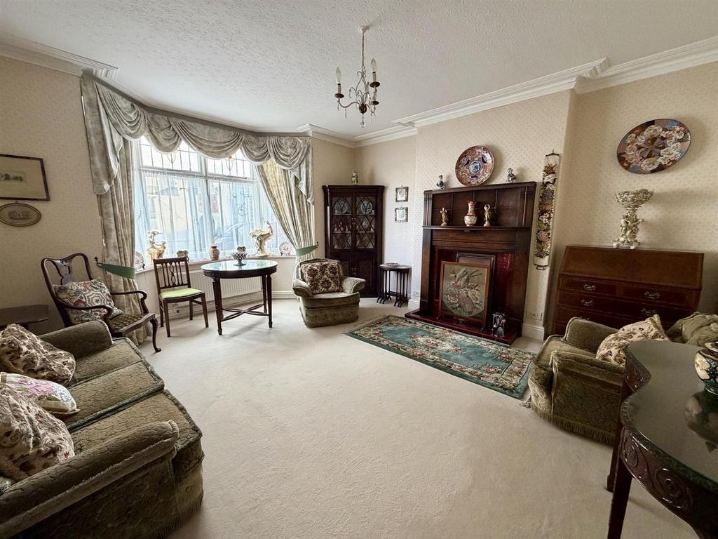 Front Lounge