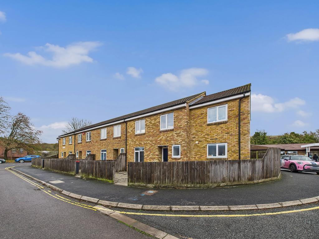20 bedroom House for sale