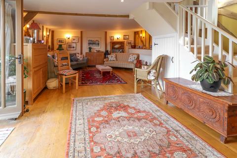 2 bedroom semi-detached house for sale, 10 Ickham Court Farm The Street, Ickham CT3