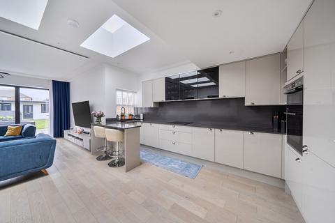 5 bedroom end of terrace house for sale, Kenilworth Avenue, Harrow, HA2