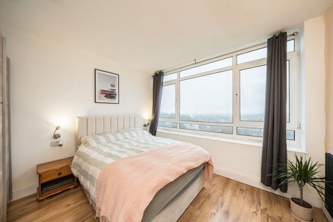 1 bedroom flat for sale, Leigham Court Road, London SW16