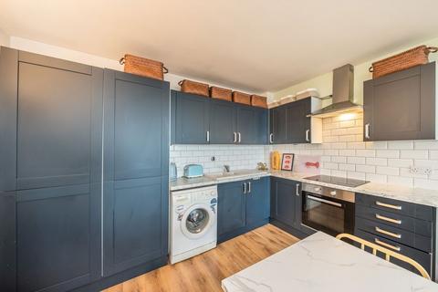 1 bedroom flat for sale, Leigham Court Road, London SW16